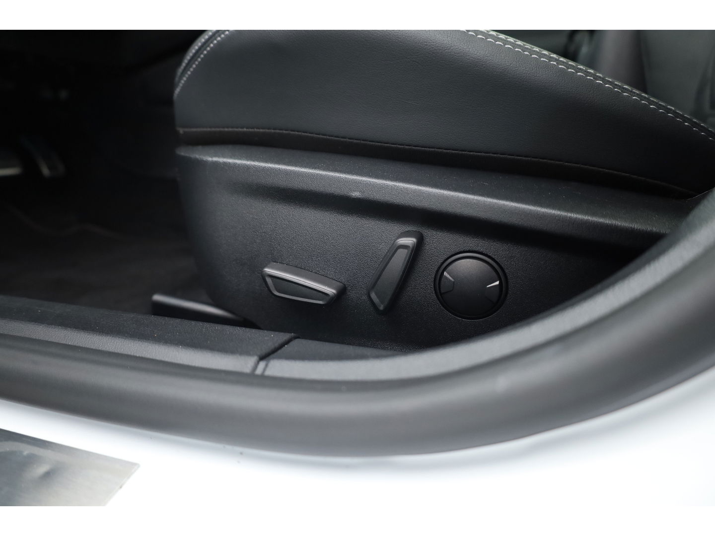 Ford Focus 1.0 EcoBoost Hybrid ST Line Vignale | Pano | HUD | Adapt. Cruise | Camera | Leder | Keyless |