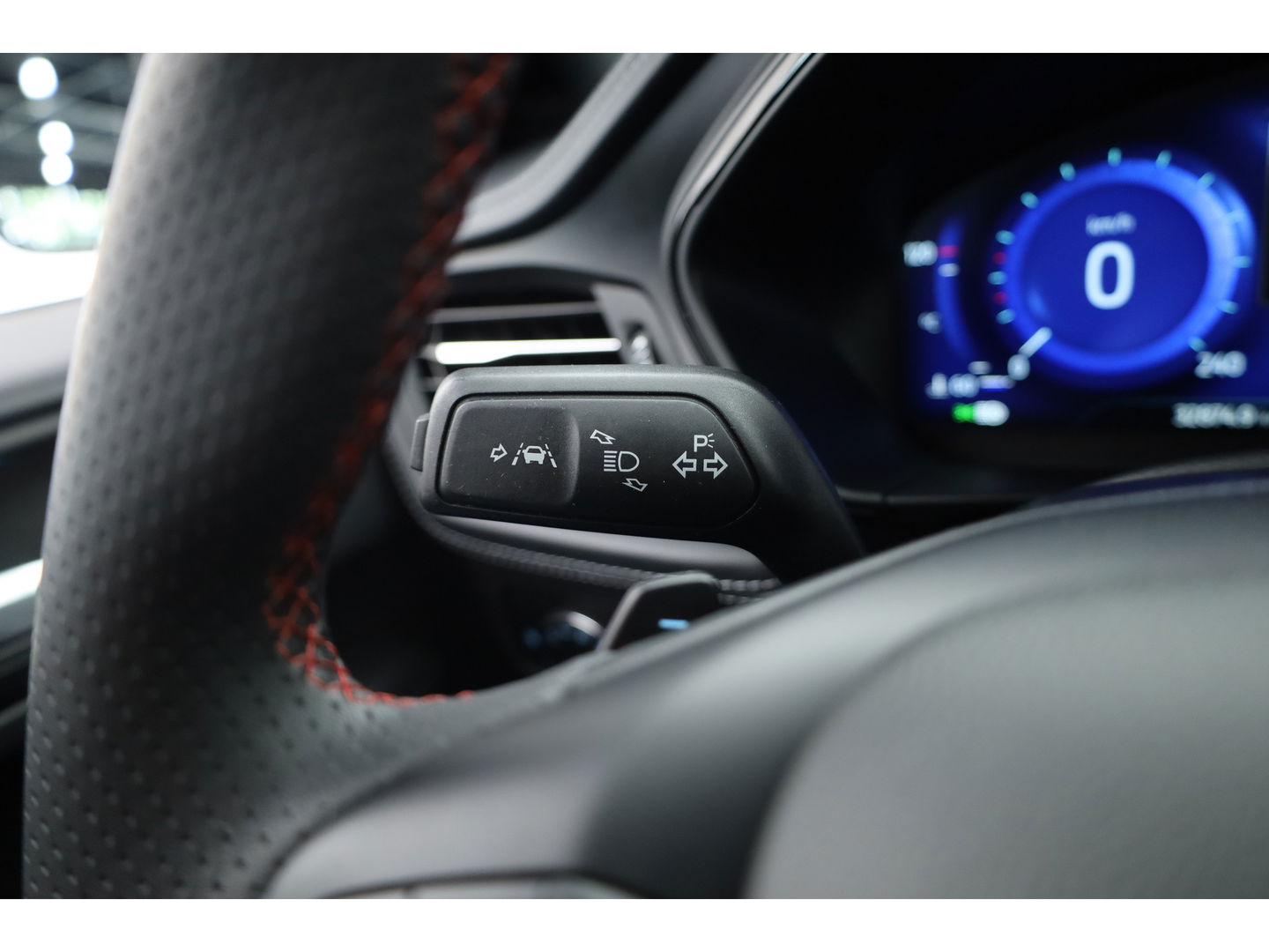 Ford Focus 1.0 EcoBoost Hybrid ST Line Vignale | Pano | HUD | Adapt. Cruise | Camera | Leder | Keyless |