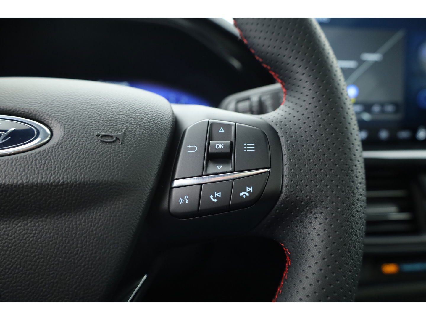 Ford Focus 1.0 EcoBoost Hybrid ST Line Vignale | Pano | HUD | Adapt. Cruise | Camera | Leder | Keyless |