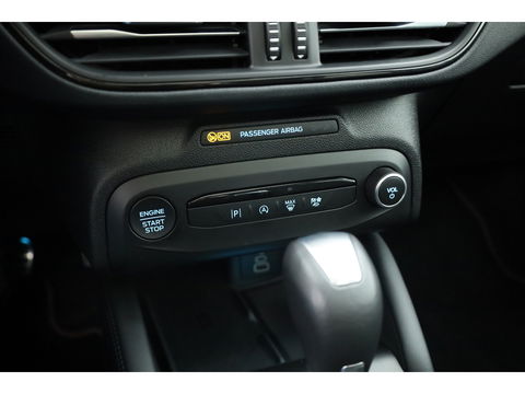 Ford Focus 1.0 EcoBoost Hybrid ST Line Vignale | Pano | HUD | Adapt. Cruise | Camera | Leder | Keyless |