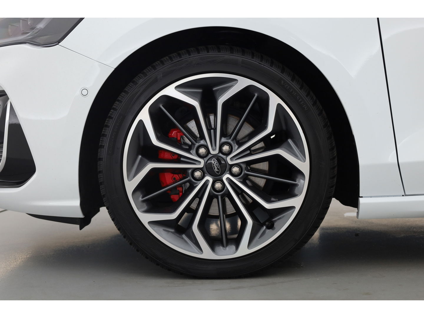Ford Focus 1.0 EcoBoost Hybrid ST Line Vignale | Pano | HUD | Adapt. Cruise | Camera | Leder | Keyless |