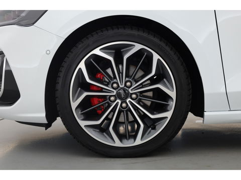Ford Focus 1.0 EcoBoost Hybrid ST Line Vignale | Pano | HUD | Adapt. Cruise | Camera | Leder | Keyless |