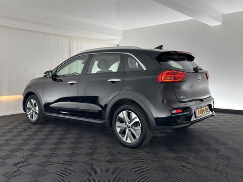 Kia e-Niro DynamicLine 64 kWh [ 3-Fase ] (INCL.BTW)  Aut. *LEATHER-MICROFIBRE | NAVI-FULLMAP | AMBIENT-LIGHT | DAB+ | ADAPTIVE-CRUISE | CAMERA | COMFORT-SEATS | KEYLESS | DIGI-COCKPIT | SHIFT-PADDLES | HEATED-SEATS | CARPLAY | LANE-