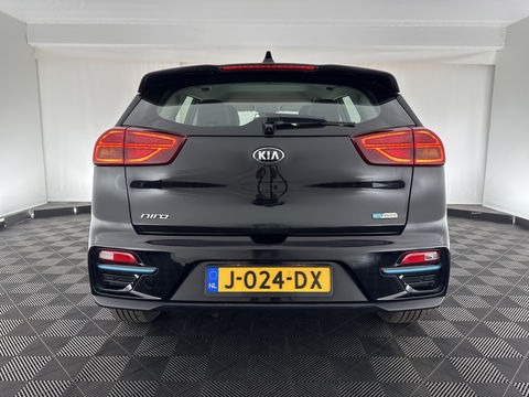 Kia e-Niro DynamicLine 64 kWh [ 3-Fase ] (INCL.BTW)  Aut. *LEATHER-MICROFIBRE | NAVI-FULLMAP | AMBIENT-LIGHT | DAB+ | ADAPTIVE-CRUISE | CAMERA | COMFORT-SEATS | KEYLESS | DIGI-COCKPIT | SHIFT-PADDLES | HEATED-SEATS | CARPLAY | LANE-