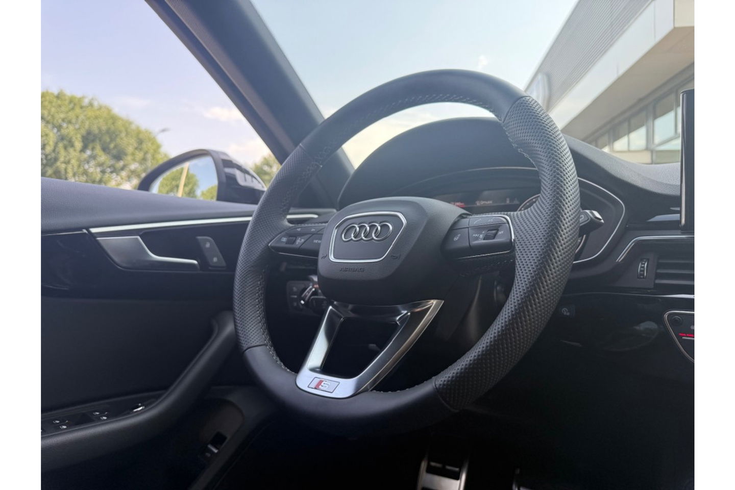 Audi A4 40 TFSI 204PK QUATTRO S-line NIGHT ED NAVI LMV PDC WINTERPACK