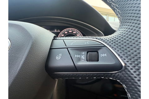Audi A4 40 TFSI 204PK QUATTRO S-line NIGHT ED NAVI LMV PDC WINTERPACK