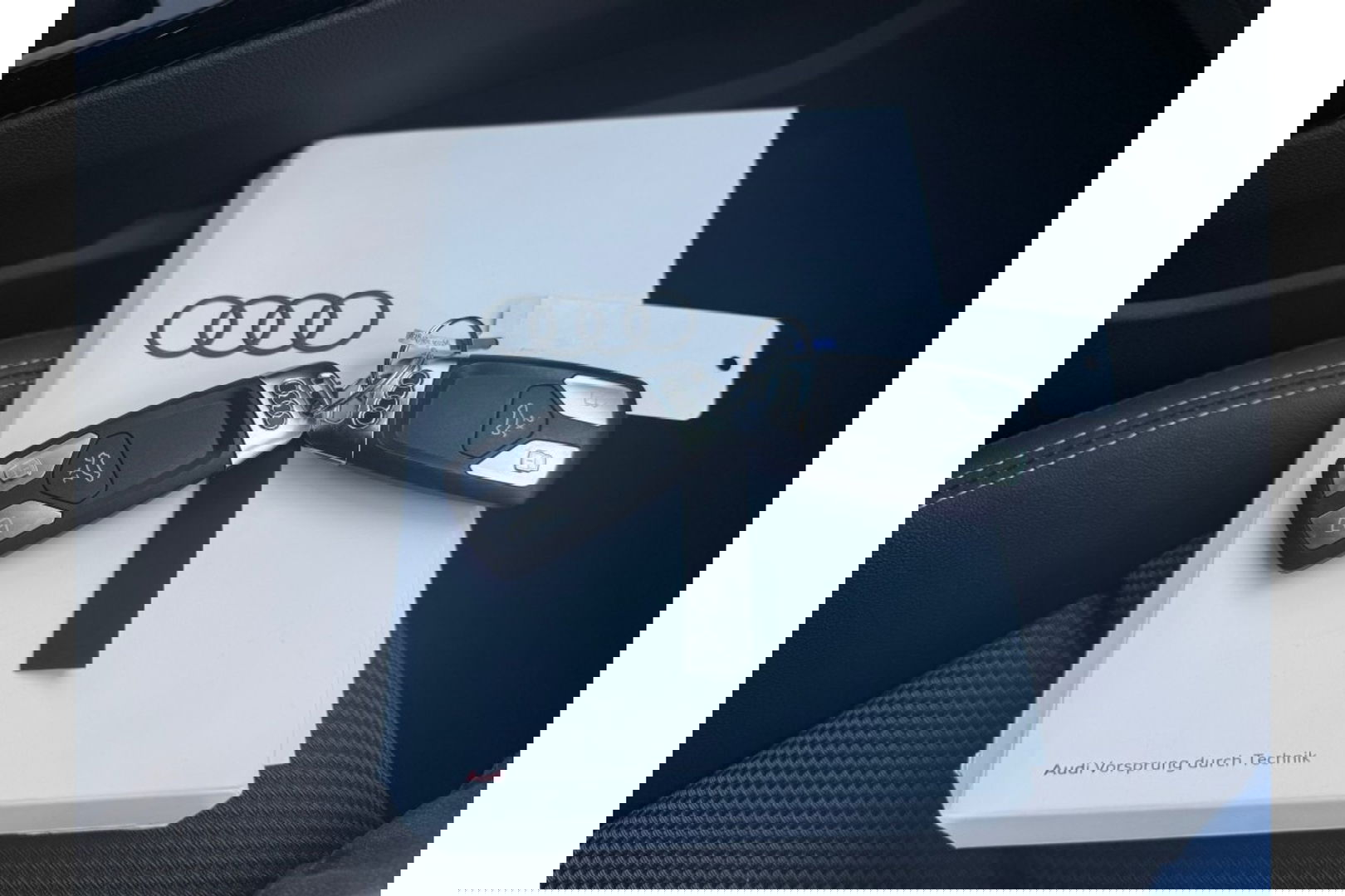 Audi A4 40 TFSI 204PK QUATTRO S-line NIGHT ED NAVI LMV PDC WINTERPACK