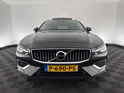 Volvo V60 2.0 T6 Plug-in hybrid AWD Plus Bright (INCL.BTW) *PANO | LUXURY-LEATHER | FULL-LED | DIGI-COCKPIT | NAVI-FULLMAP | HEATED-SPORTSEATS | KEYLESS | ECC | PDC | CRUISE | 18''ALU*