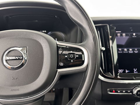 Volvo V60 2.0 T6 Plug-in hybrid AWD Plus Bright (INCL.BTW) *PANO | LUXURY-LEATHER | FULL-LED | DIGI-COCKPIT | NAVI-FULLMAP | HEATED-SPORTSEATS | KEYLESS | ECC | PDC | CRUISE | 18''ALU*