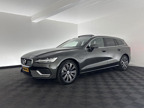 Volvo V60 2.0 T6 Plug-in hybrid AWD Plus Bright (INCL.BTW) *PANO | LUXURY-LEATHER | FULL-LED | DIGI-COCKPIT | NAVI-FULLMAP | HEATED-SPORTSEATS | KEYLESS | ECC | PDC | CRUISE | 18''ALU*