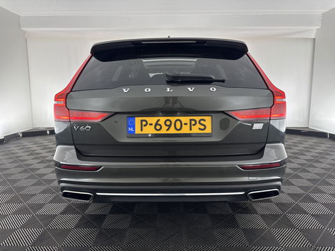 Volvo V60 2.0 T6 Plug-in hybrid AWD Plus Bright (INCL.BTW) *PANO | LUXURY-LEATHER | FULL-LED | DIGI-COCKPIT | NAVI-FULLMAP | HEATED-SPORTSEATS | KEYLESS | ECC | PDC | CRUISE | 18''ALU*
