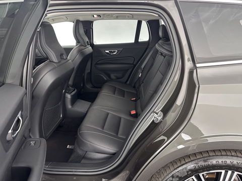 Volvo V60 2.0 T6 Plug-in hybrid AWD Plus Bright (INCL.BTW) *PANO | LUXURY-LEATHER | FULL-LED | DIGI-COCKPIT | NAVI-FULLMAP | HEATED-SPORTSEATS | KEYLESS | ECC | PDC | CRUISE | 18''ALU*