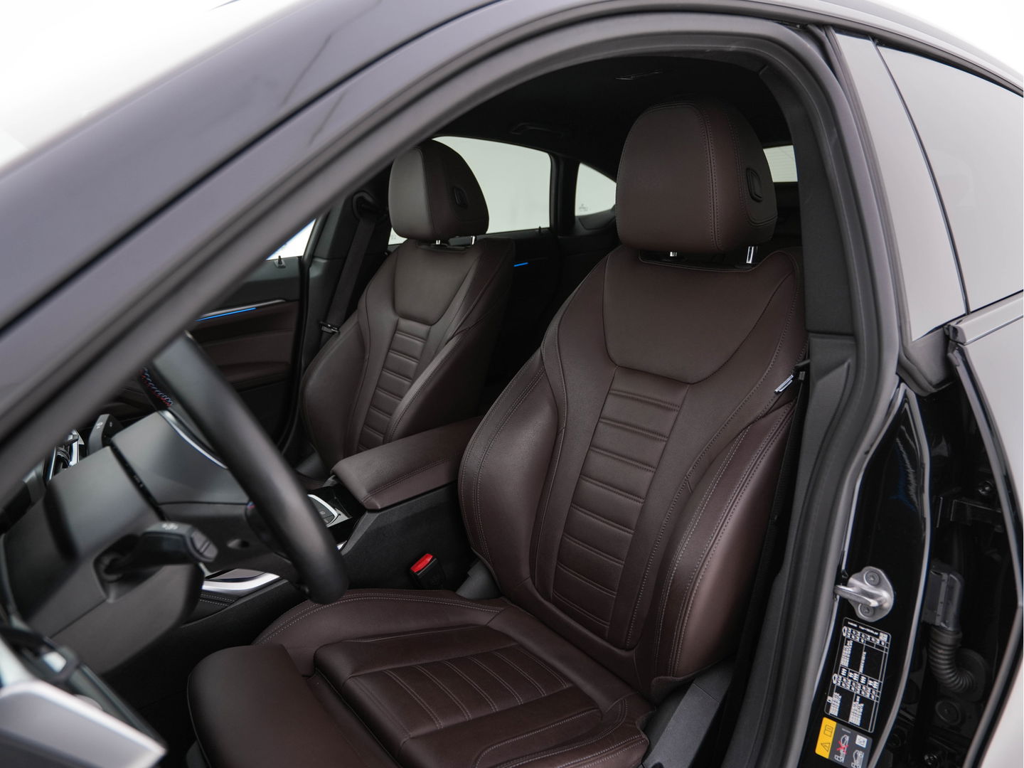 BMW i4 M50 High Executive 84 kWh M-Sportpack [ 3-Fase ] (INCL.BTW) Aut. *HEAD-UP | LUXURY-LEATHER | LASER-LIGHT | ADAPTIVE-CRUISE | HARMAN/KARDON | TOP-VIEW | SPORTSEATS | BLIND-SPOT | WIDE-SCREEN | KEYLESS | DAB+ | NAVI-FULLMAP | 19''ALU | TOWBAR