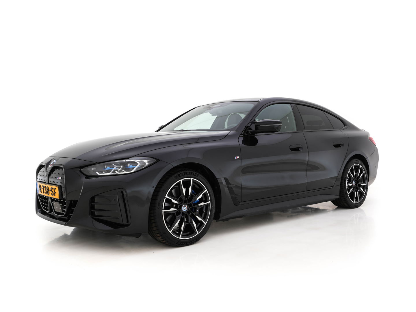 BMW i4 M50 High Executive 84 kWh M-Sportpack [ 3-Fase ] (INCL.BTW) Aut. *HEAD-UP | LUXURY-LEATHER | LASER-LIGHT | ADAPTIVE-CRUISE | HARMAN/KARDON | TOP-VIEW | SPORTSEATS | BLIND-SPOT | WIDE-SCREEN | KEYLESS | DAB+ | NAVI-FULLMAP | 19''ALU | TOWBAR