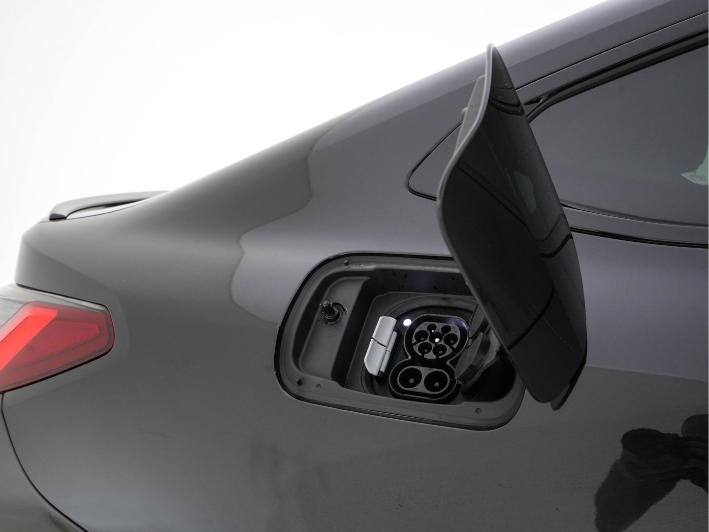 BMW i4 M50 High Executive 84 kWh M-Sportpack [ 3-Fase ] (INCL.BTW) Aut. *HEAD-UP | LUXURY-LEATHER | LASER-LIGHT | ADAPTIVE-CRUISE | HARMAN/KARDON | TOP-VIEW | SPORTSEATS | BLIND-SPOT | WIDE-SCREEN | KEYLESS | DAB+ | NAVI-FULLMAP | 19''ALU | TOWBAR