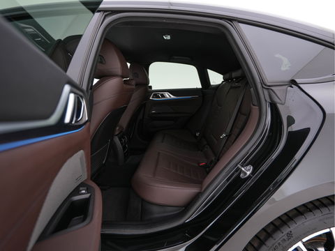 BMW i4 M50 High Executive 84 kWh M-Sportpack [ 3-Fase ] (INCL.BTW) Aut. *HEAD-UP | LUXURY-LEATHER | LASER-LIGHT | ADAPTIVE-CRUISE | HARMAN/KARDON | TOP-VIEW | SPORTSEATS | BLIND-SPOT | WIDE-SCREEN | KEYLESS | DAB+ | NAVI-FULLMAP | 19''ALU | TOWBAR
