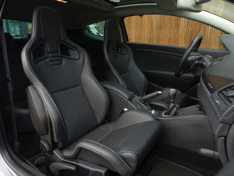 Renault Mégane Coupe 2.0 RS Turbo 251PK / Recaro / LED *NAP*