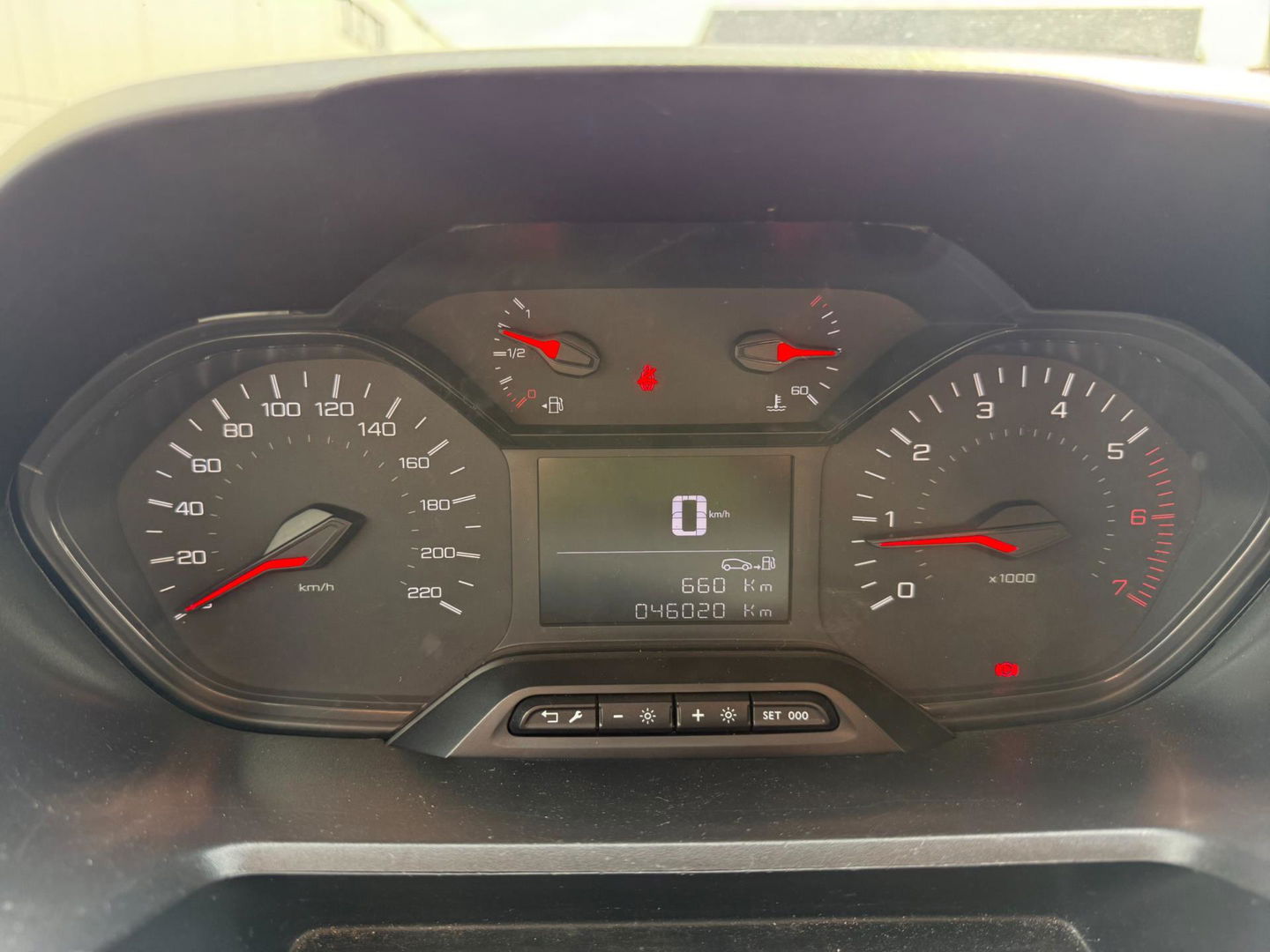 Peugeot Partner 1.5 BlueHDI Premium Long
