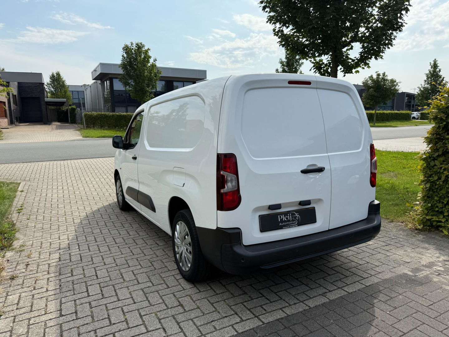 Peugeot Partner 1.5 BlueHDI Premium Long