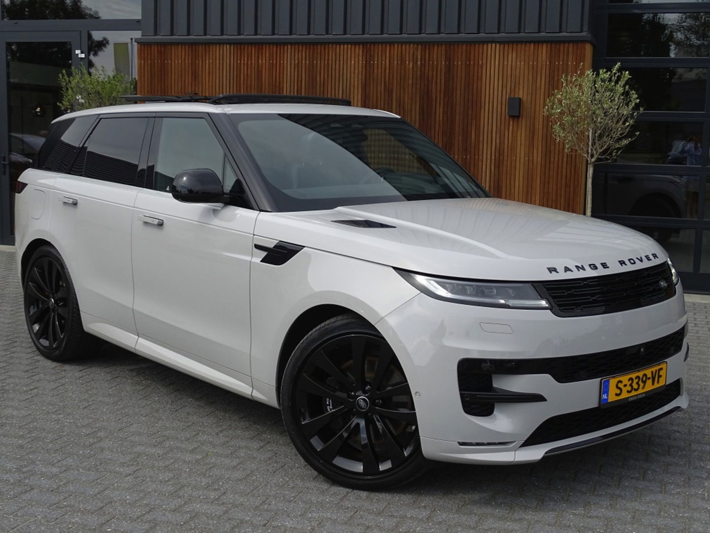 Land Rover Range Rover Sport P440e 440PK R-Dynamic HSE / Meridian / LED *NAP*