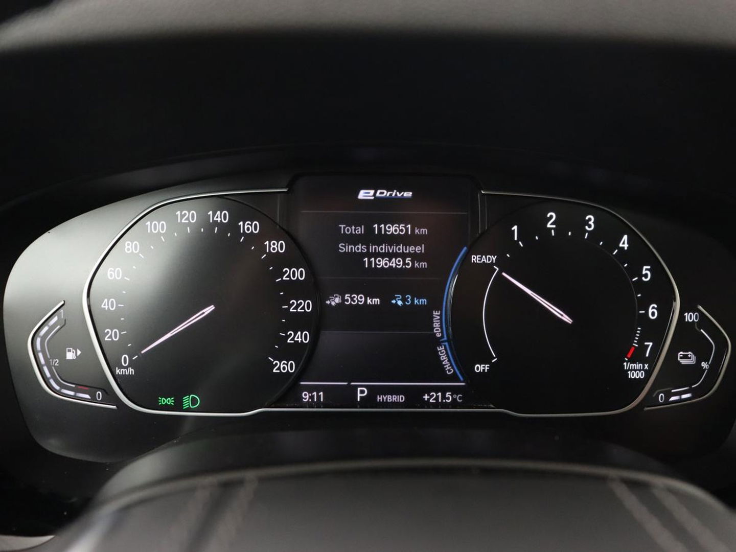 BMW 5 Serie 530e Executive | Panoramadak | Leder | Stoelverwarming | Adaptief LED | Carplay | Sfeerverlichting | Keyless | Camera | Achterbankverwarming | Navigatie