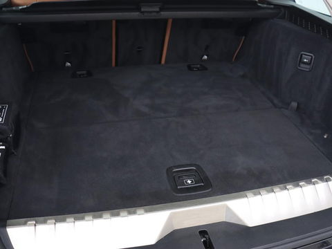 BMW 5 Serie 530e Executive | Panoramadak | Leder | Stoelverwarming | Adaptief LED | Carplay | Sfeerverlichting | Keyless | Camera | Achterbankverwarming | Navigatie