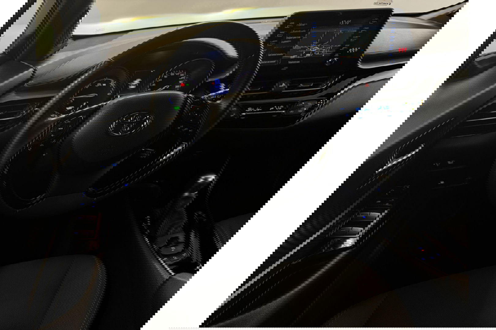Toyota C-HR 2.0 Hybrid Business Plus 217PK JBL Audio Camera Carplay Clima Cruise LED Trekhaak Navi PDC 18"LMV