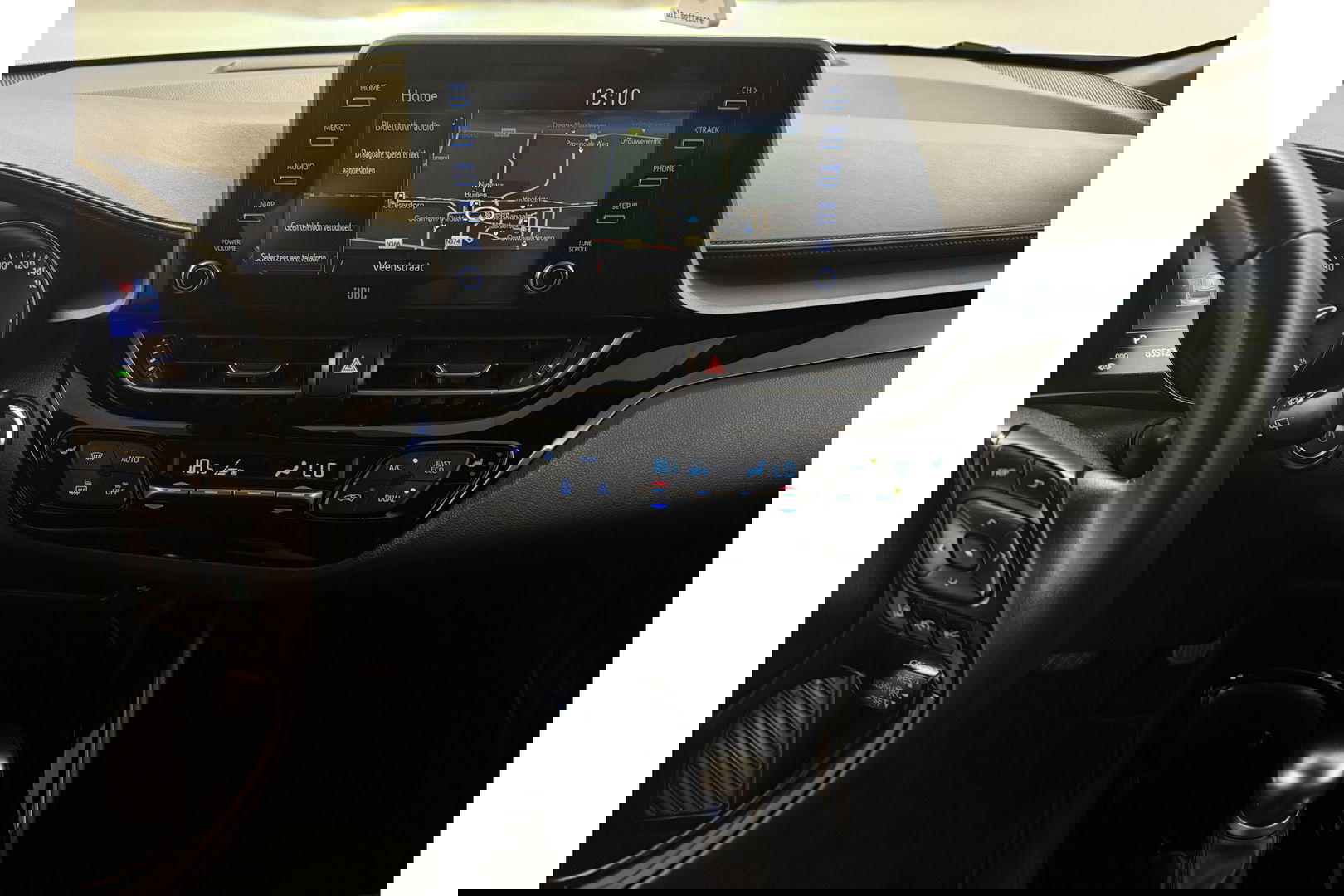 Toyota C-HR 2.0 Hybrid Business Plus 217PK JBL Audio Camera Carplay Clima Cruise LED Trekhaak Navi PDC 18"LMV