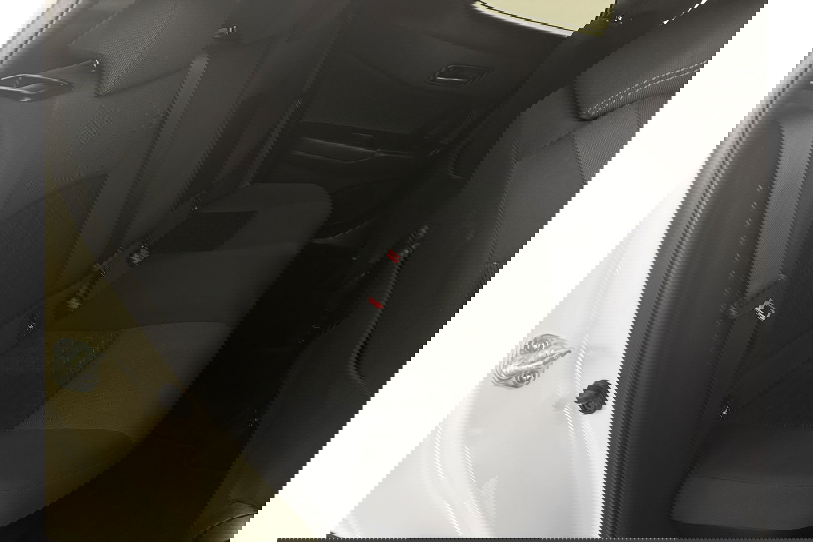 Toyota C-HR 2.0 Hybrid Business Plus 217PK JBL Audio Camera Carplay Clima Cruise LED Trekhaak Navi PDC 18"LMV