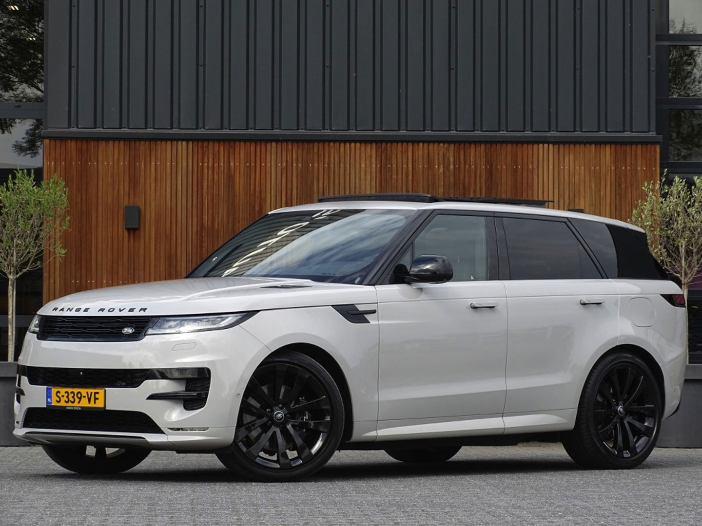 Land Rover Range Rover Sport P440e 440PK R-Dynamic HSE / Meridian / LED *NAP*