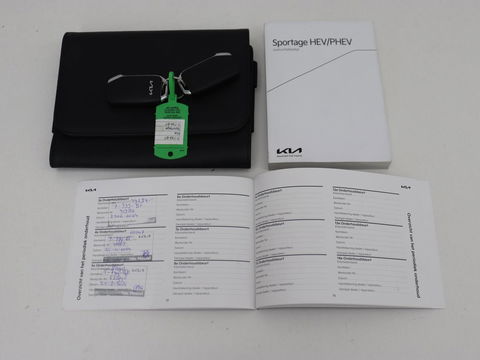 Kia Sportage 1.6 T-GDi Plug-in Hybrid AWD DynamicPlusLine | Panoramadak | Stoel & stuurverwarming | Camera | Adaptive cruise | Achterbankverwarming | Keyless | Carplay | Navigatie