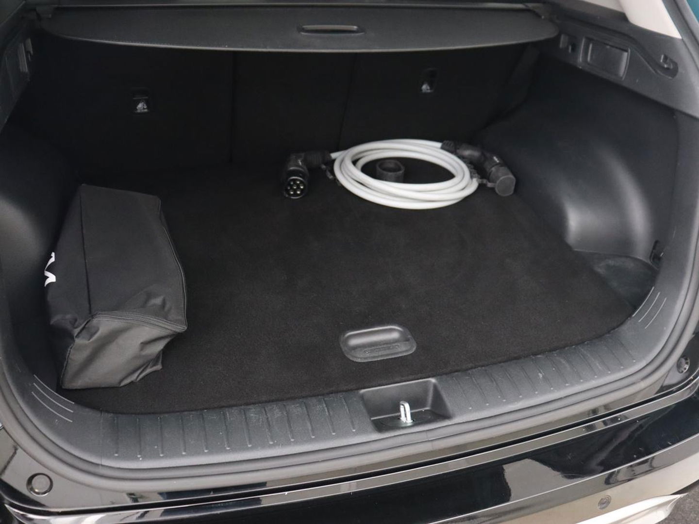 Kia Sportage 1.6 T-GDi Plug-in Hybrid AWD DynamicPlusLine | Panoramadak | Stoel & stuurverwarming | Camera | Adaptive cruise | Achterbankverwarming | Keyless | Carplay | Navigatie