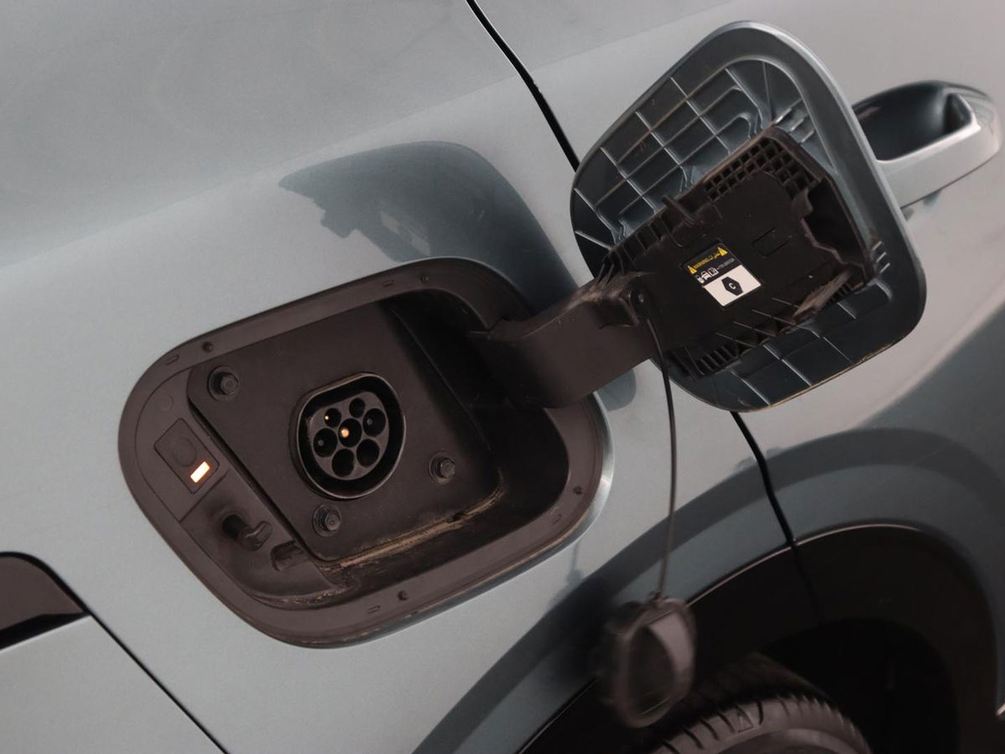 Kia Sportage 1.6 T-GDi Plug-in Hybrid AWD DynamicPlusLine | Panoramadak | Stoel & stuurverwarming | Camera | Adaptive cruise | Achterbankverwarming | Keyless | Carplay | Navigatie