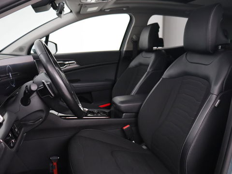 Kia Sportage 1.6 T-GDi Plug-in Hybrid AWD DynamicPlusLine | Panoramadak | Stoel & stuurverwarming | Camera | Adaptive cruise | Achterbankverwarming | Keyless | Carplay | Navigatie