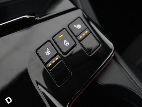 Kia Sportage 1.6 T-GDi Plug-in Hybrid AWD DynamicPlusLine | Panoramadak | Stoel & stuurverwarming | Camera | Adaptive cruise | Achterbankverwarming | Keyless | Carplay | Navigatie