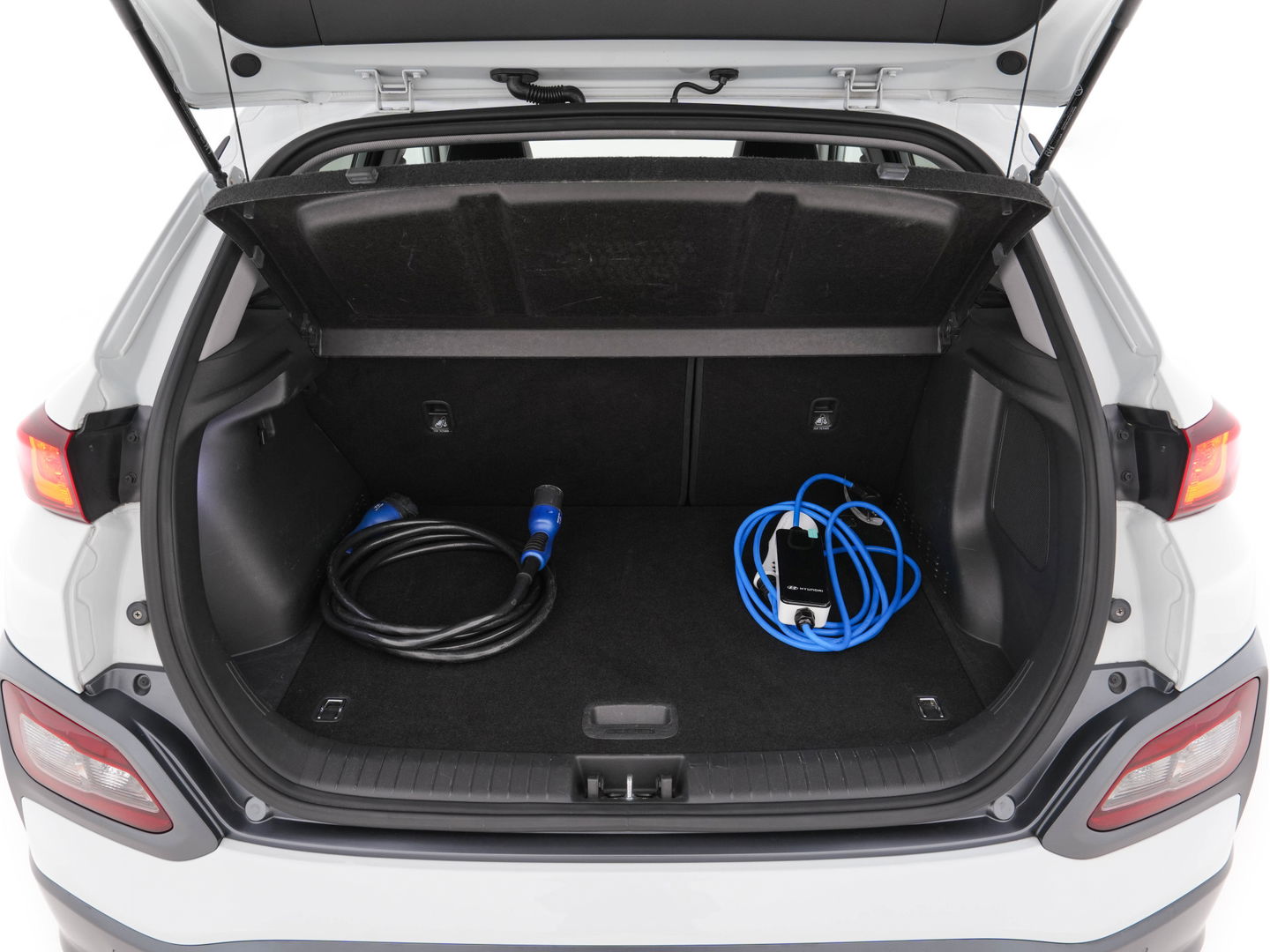 Hyundai KONA EV Premium 64 kWh (INCL-BTW) *PANO | FULL-LEATHER | KRELL-AUDIO | HEAD-UP | FULL-LED | NAVI-FULLMAP | DAB | ADAPT.CRUISE | KEYLESS | CAMERA | BLIND-SPOT | LANE-ASSIST | DIGI-COCKPIT | COMFORT-SEATS | 17''ALU*