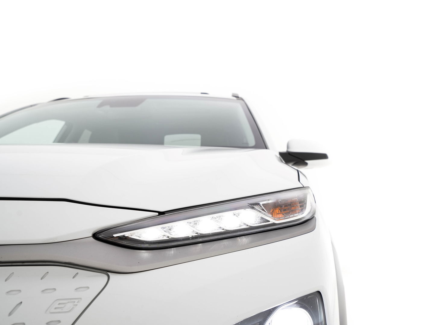 Hyundai KONA EV Premium 64 kWh (INCL-BTW) *PANO | FULL-LEATHER | KRELL-AUDIO | HEAD-UP | FULL-LED | NAVI-FULLMAP | DAB | ADAPT.CRUISE | KEYLESS | CAMERA | BLIND-SPOT | LANE-ASSIST | DIGI-COCKPIT | COMFORT-SEATS | 17''ALU*