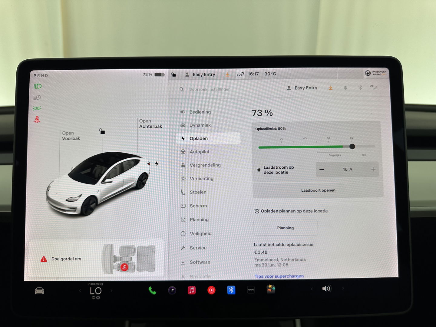Tesla Model 3 Long Range AWD 75 kWh [ 3-Fase ] (INCL-BTW) Aut. *PANO | AUTO-PILOT | LUXURY-LEATHER | TOWBAR | KEYLESS | FULL-LED | MEMORY-PACK | SURROUND-VIEW | DAB | CARPLAY | DIGI-COCKPIT | LANE-ASSIST | COMFORT-SEATS | 18"ALU*