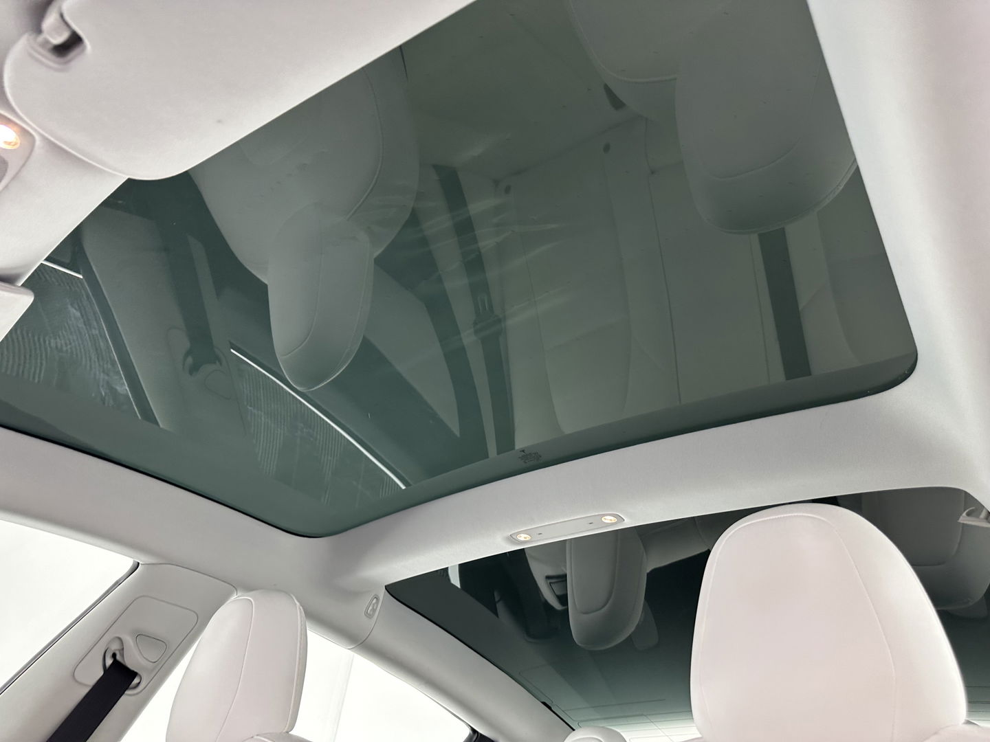 Tesla Model 3 Long Range AWD 75 kWh [ 3-Fase ] (INCL-BTW) Aut. *PANO | AUTO-PILOT | LUXURY-LEATHER | TOWBAR | KEYLESS | FULL-LED | MEMORY-PACK | SURROUND-VIEW | DAB | CARPLAY | DIGI-COCKPIT | LANE-ASSIST | COMFORT-SEATS | 18"ALU*