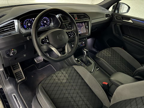 Volkswagen Tiguan 1.5 TSI R-Line Black Style Pano H/K NAP