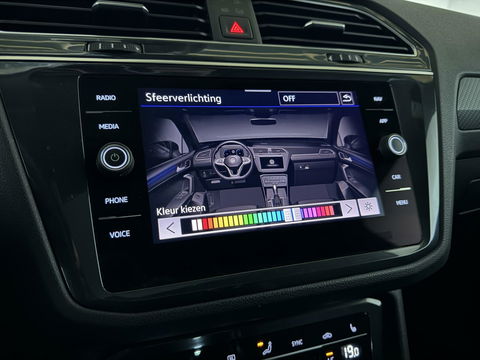 Volkswagen Tiguan 1.5 TSI R-Line Black Style Pano H/K NAP