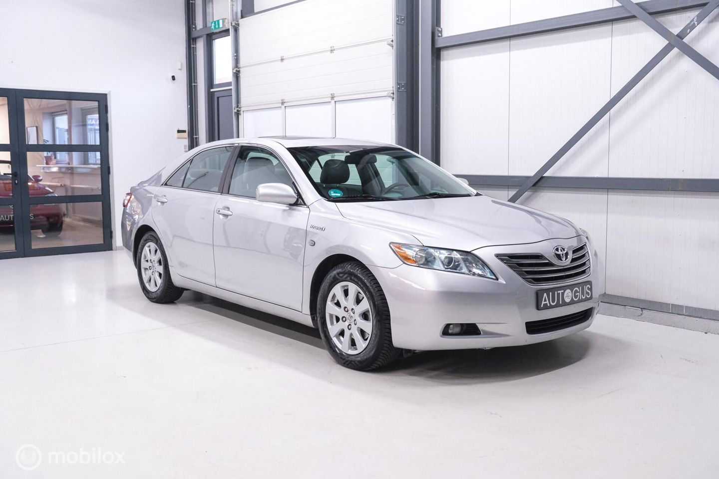 Toyota Camry 2.4 Hybrid automaat | Schuifdak | youngtimer | leder | Camera | Navigatie | DAB |