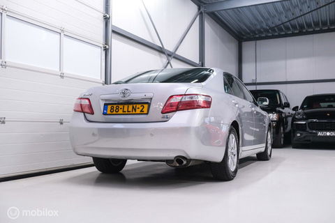 Toyota Camry 2.4 Hybrid automaat | Schuifdak | youngtimer | leder | Camera | Navigatie | DAB |