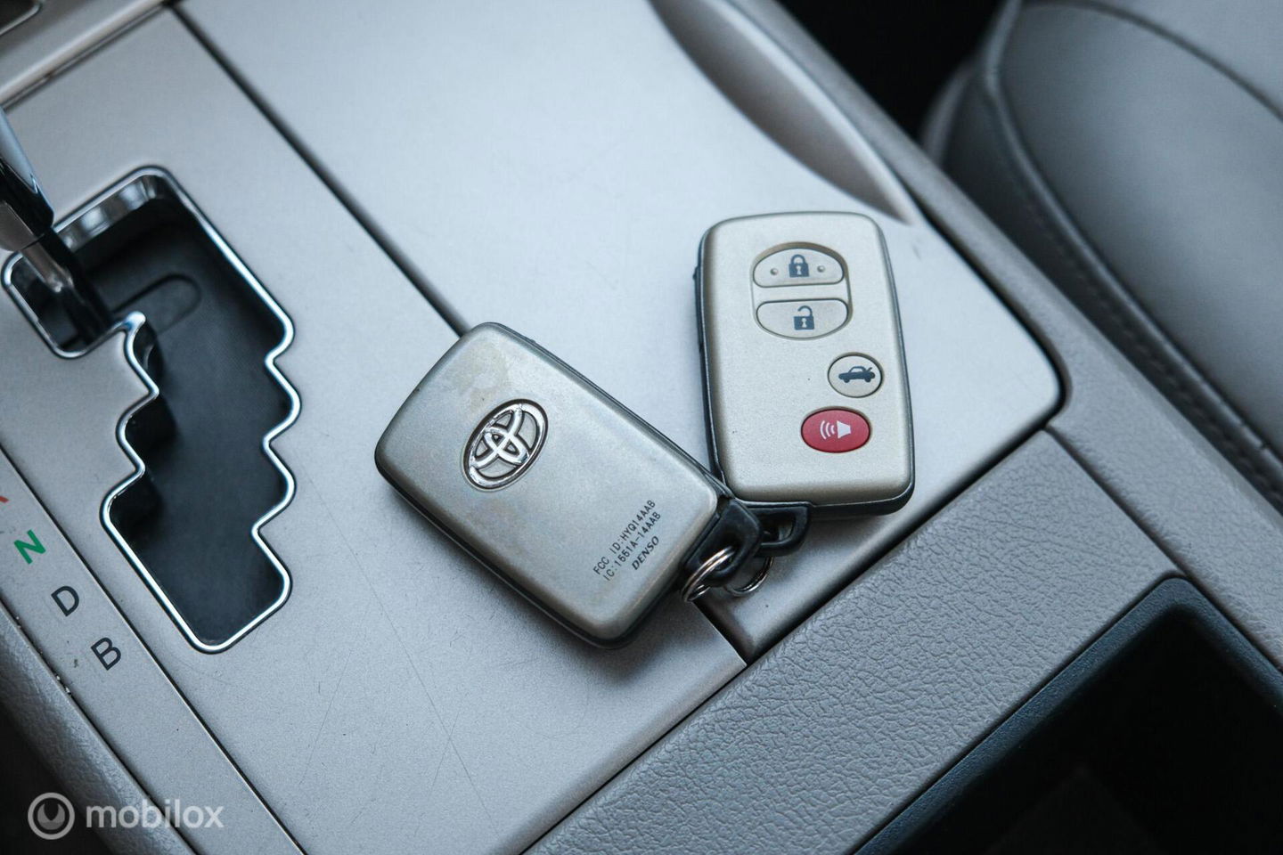 Toyota Camry 2.4 Hybrid automaat | Schuifdak | youngtimer | leder | Camera | Navigatie | DAB |