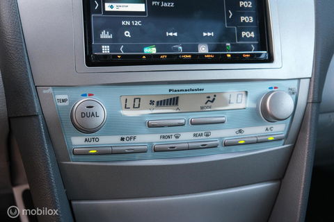 Toyota Camry 2.4 Hybrid automaat | Schuifdak | youngtimer | leder | Camera | Navigatie | DAB |