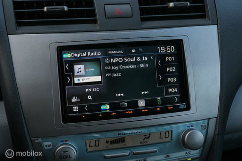 Toyota Camry 2.4 Hybrid automaat | Schuifdak | youngtimer | leder | Camera | Navigatie | DAB |