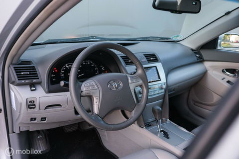 Toyota Camry 2.4 Hybrid automaat | Schuifdak | youngtimer | leder | Camera | Navigatie | DAB |