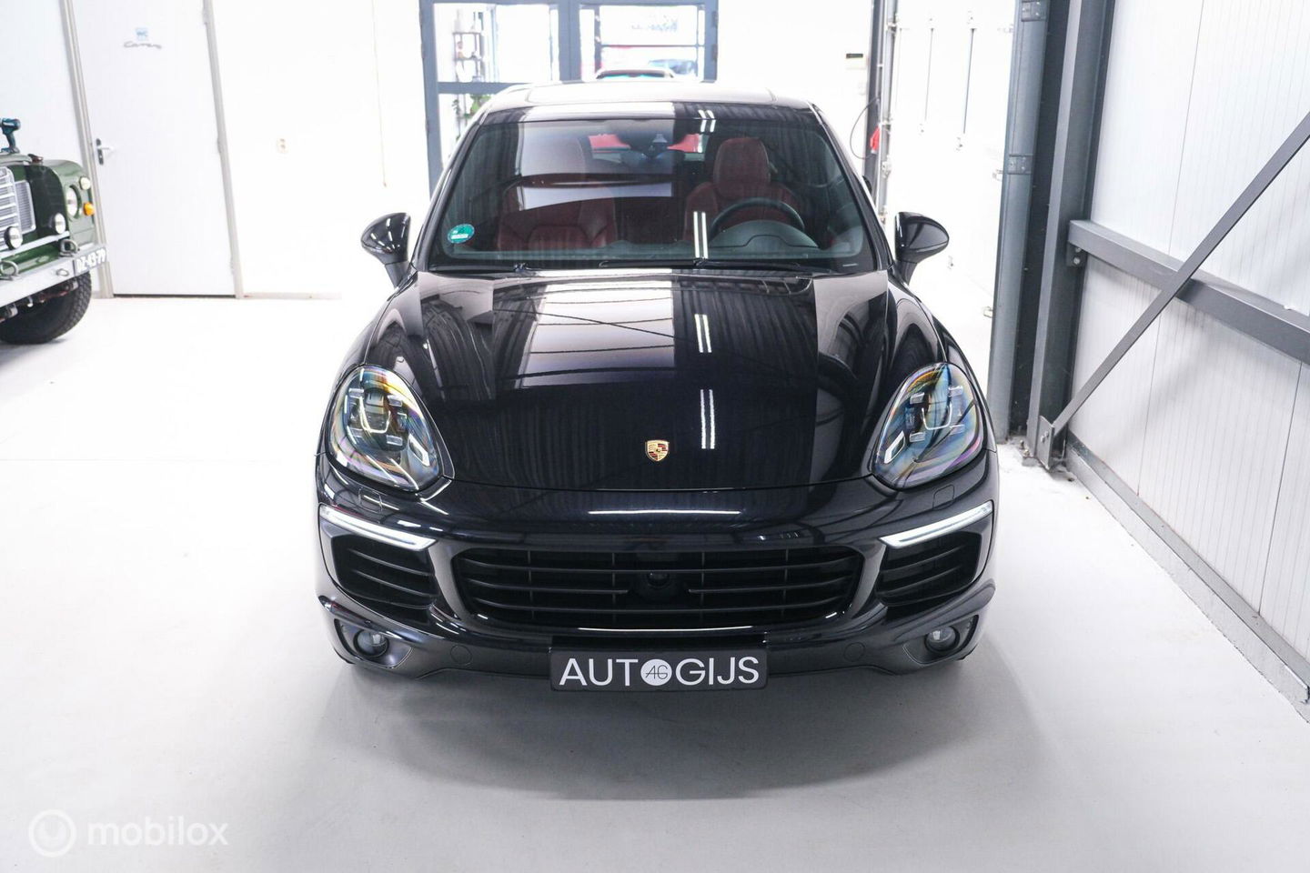 Porsche Cayenne 3.0 S E-Hybrid | Panorama | Trekhaak | Adaptive | Bicolor leder | LED | Memory | Stoelkoeling | NAP NL auto | Dealer onderhouden