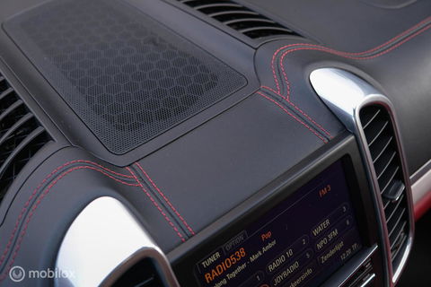 Porsche Cayenne 3.0 S E-Hybrid | Panorama | Trekhaak | Adaptive | Bicolor leder | LED | Memory | Stoelkoeling | NAP NL auto | Dealer onderhouden