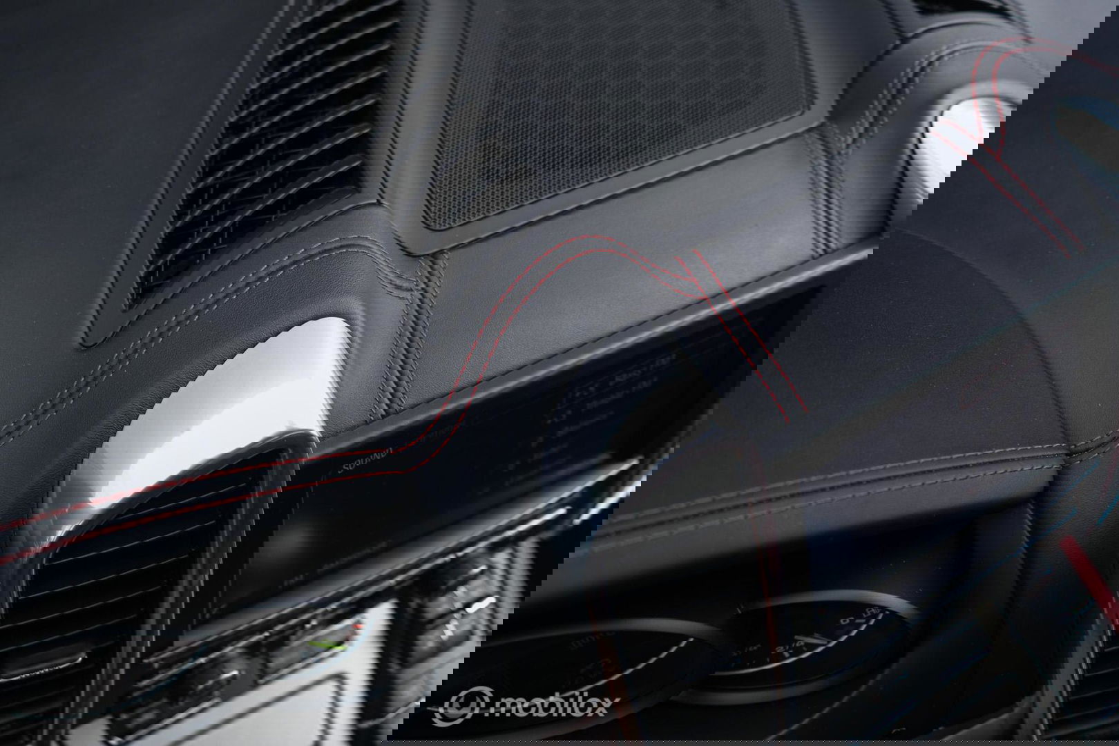 Porsche Cayenne 3.0 S E-Hybrid | Panorama | Trekhaak | Adaptive | Bicolor leder | LED | Memory | Stoelkoeling | NAP NL auto | Dealer onderhouden